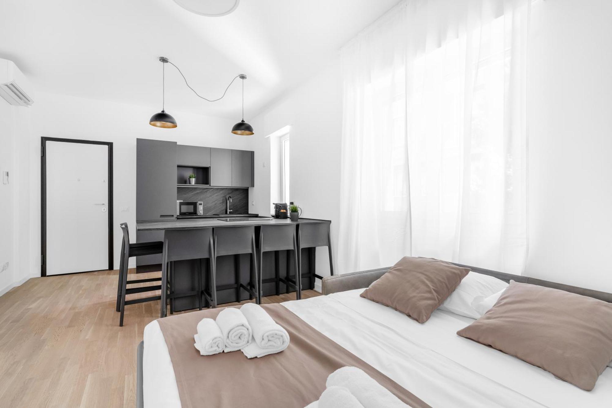 Mi Casa - Appartamento In Ponte Nuovo Milão Exterior foto